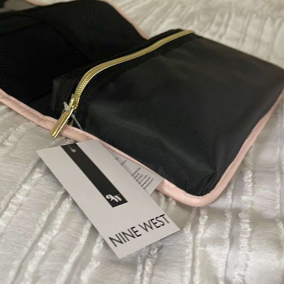 Nine West Hanging Makeup Organizer - Picture 8 of 9